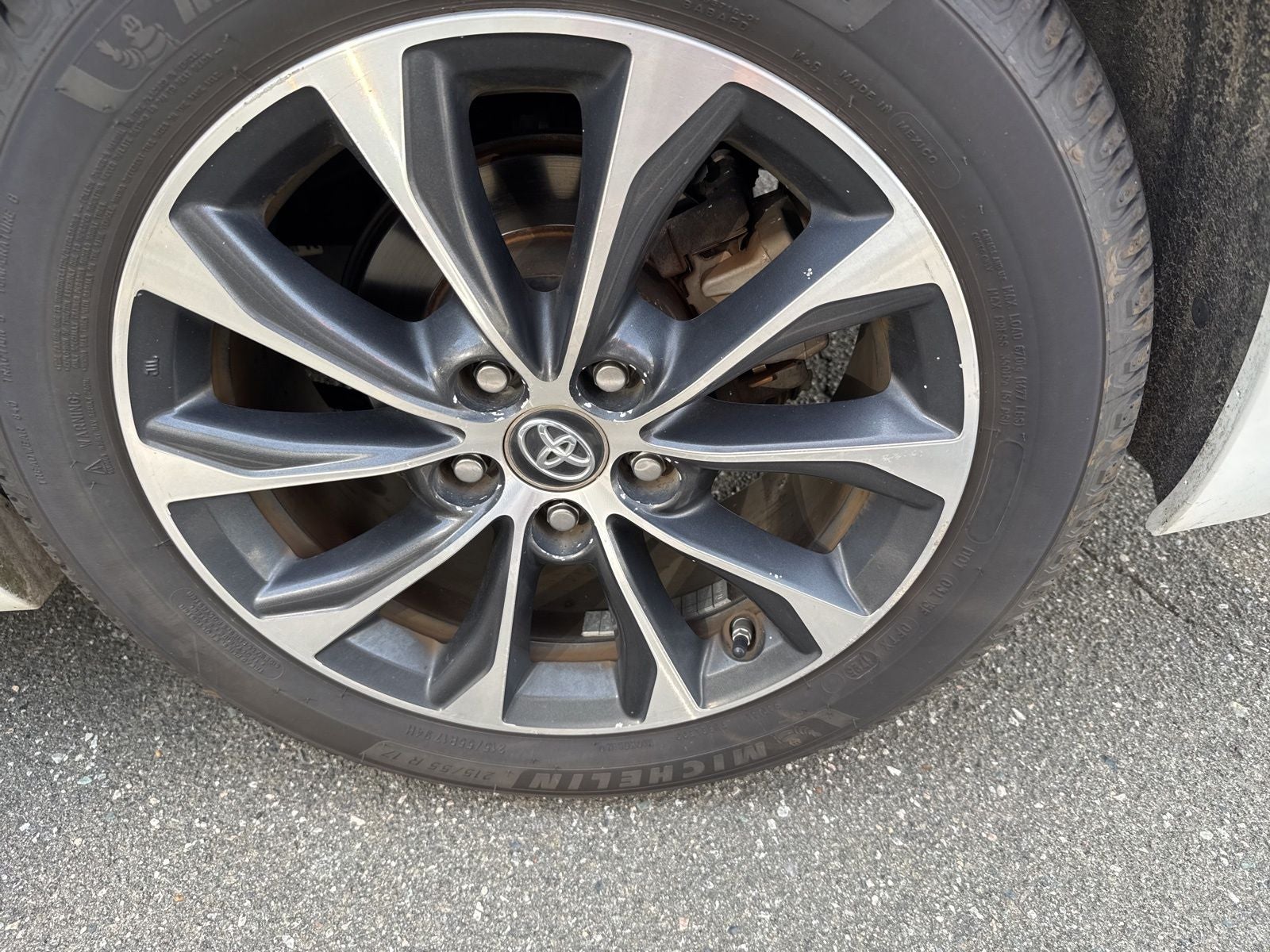 2016 Toyota Avalon XLE