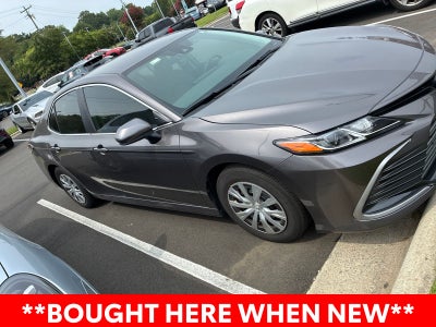 2022 Toyota Camry Hybrid LE