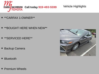 2022 Toyota Camry Hybrid LE