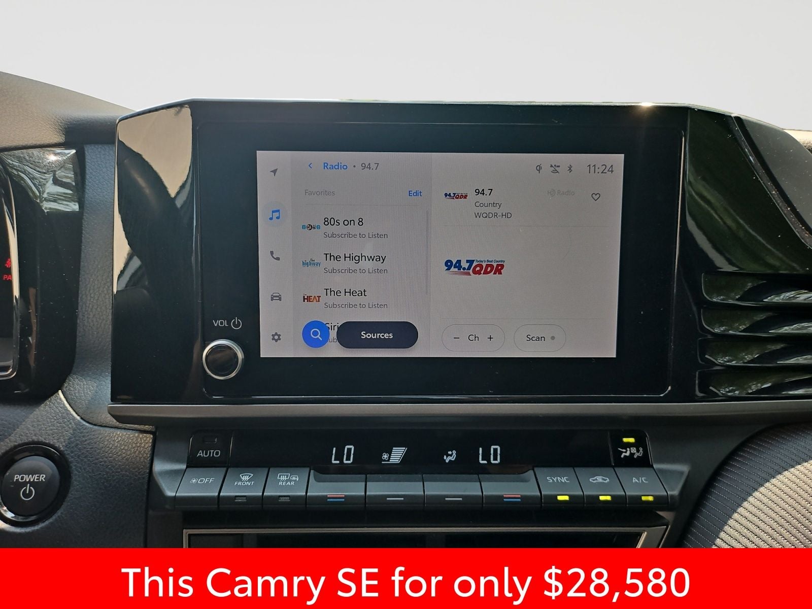 2025 Toyota Camry SE
