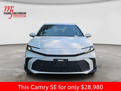 2025 Toyota Camry SE