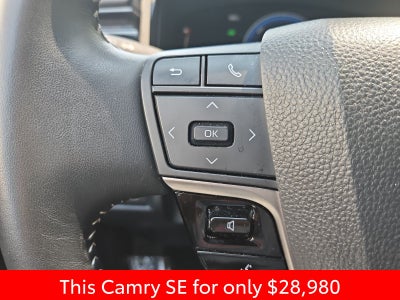 2025 Toyota Camry SE