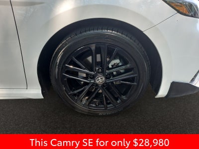 2025 Toyota Camry SE