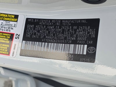 2025 Toyota Camry SE