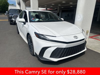 2025 Toyota Camry SE