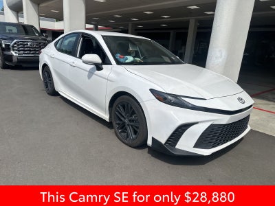 2025 Toyota Camry SE
