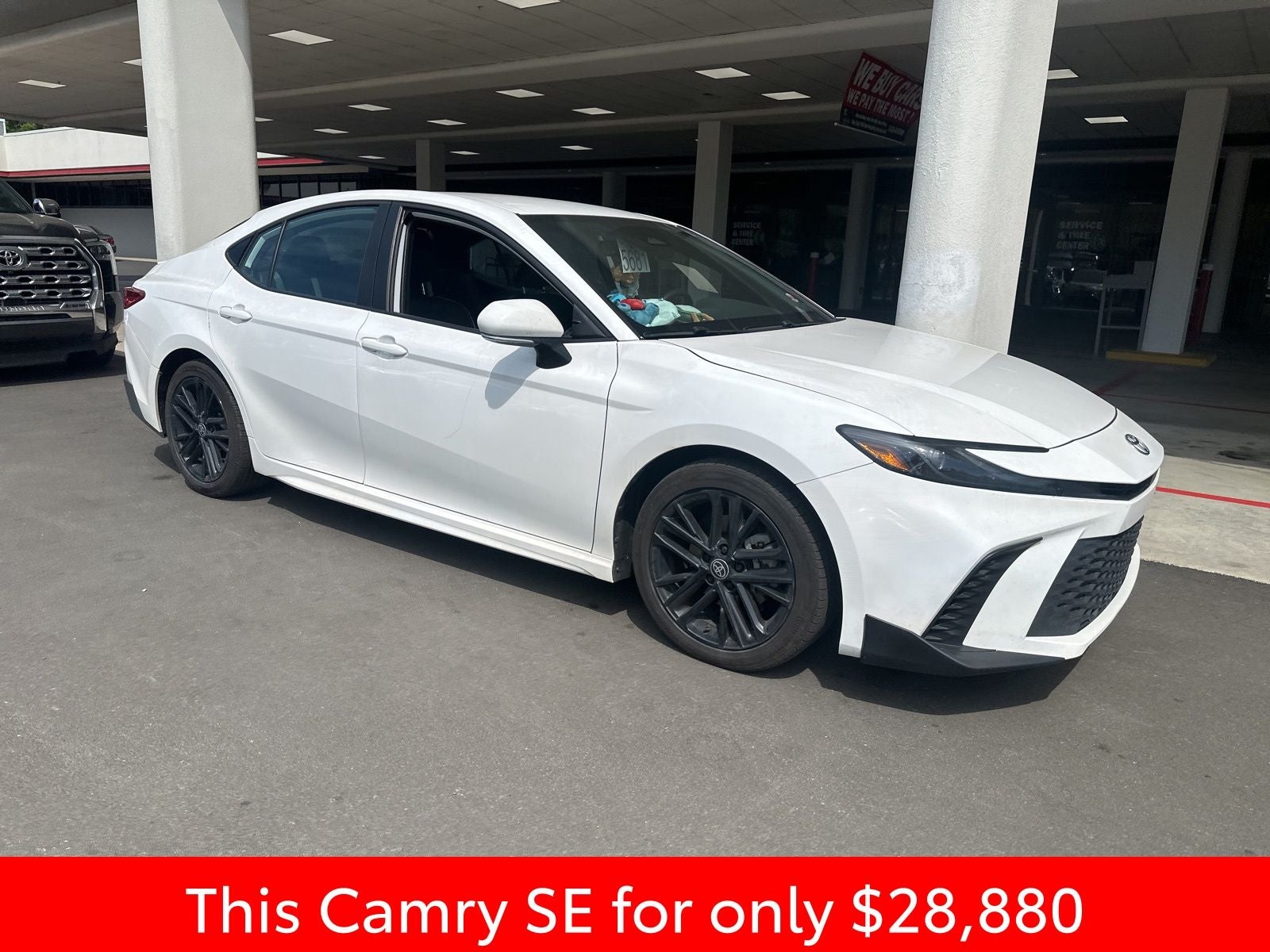 2025 Toyota Camry SE