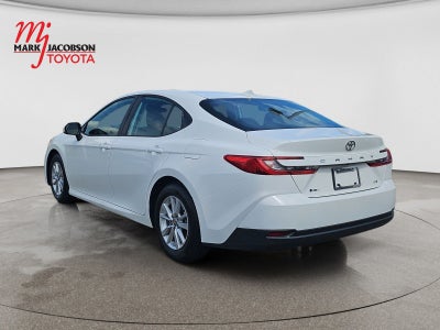 2025 Toyota Camry LE