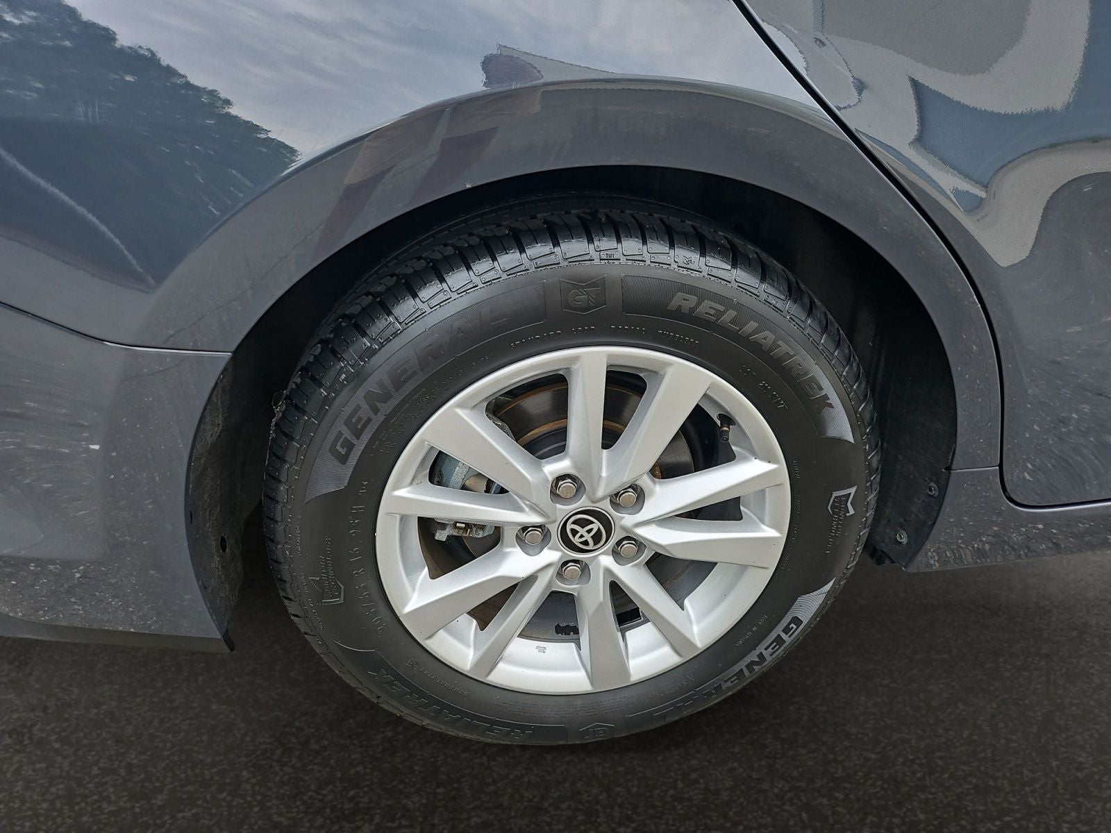 2025 Toyota Camry LE