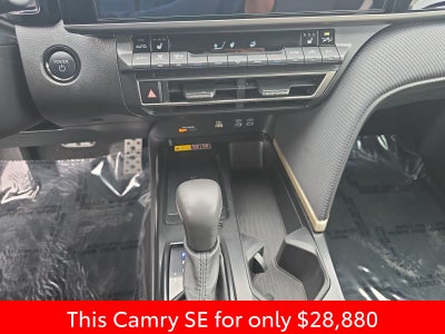 2025 Toyota Camry SE