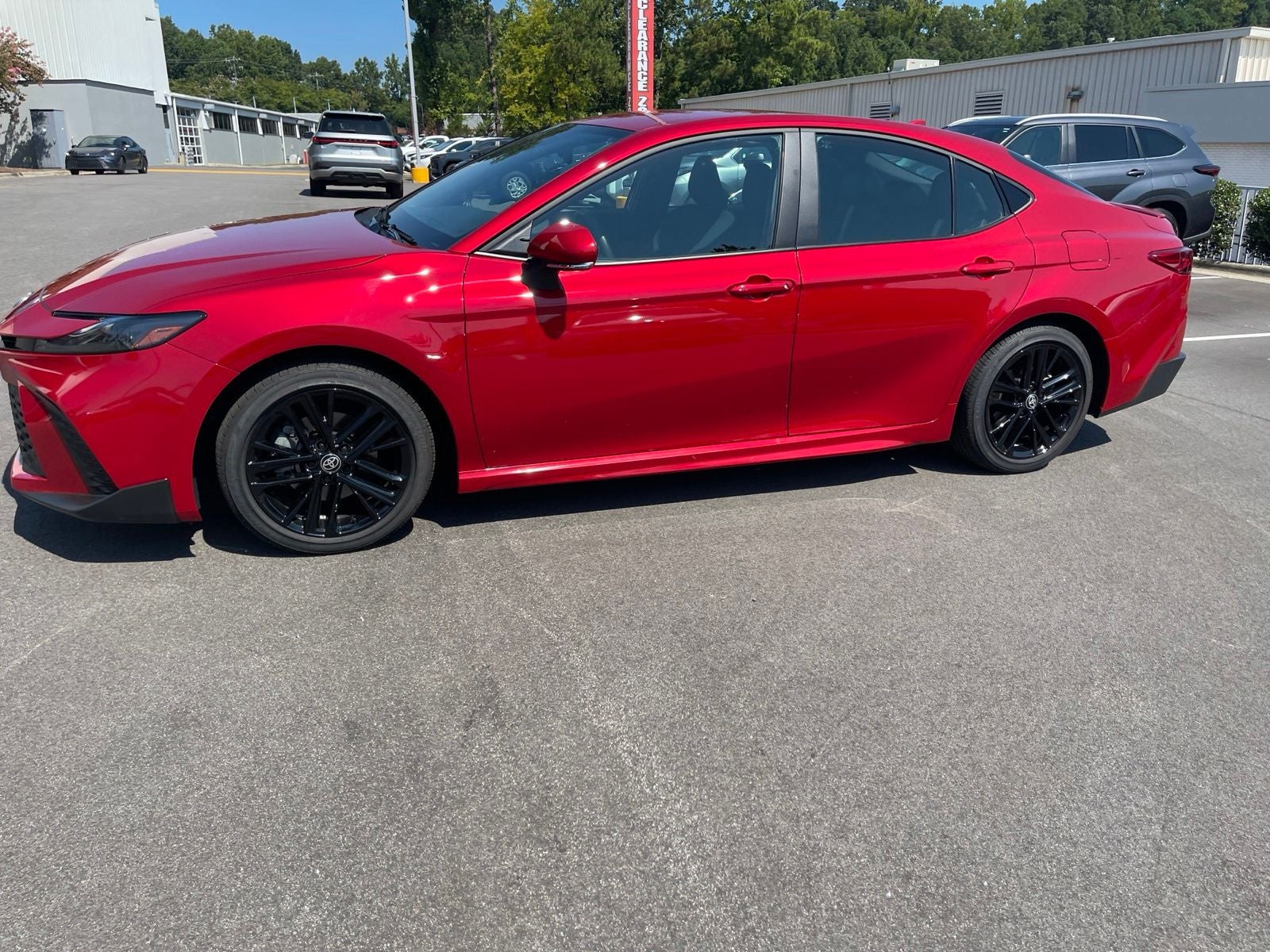2025 Toyota Camry SE