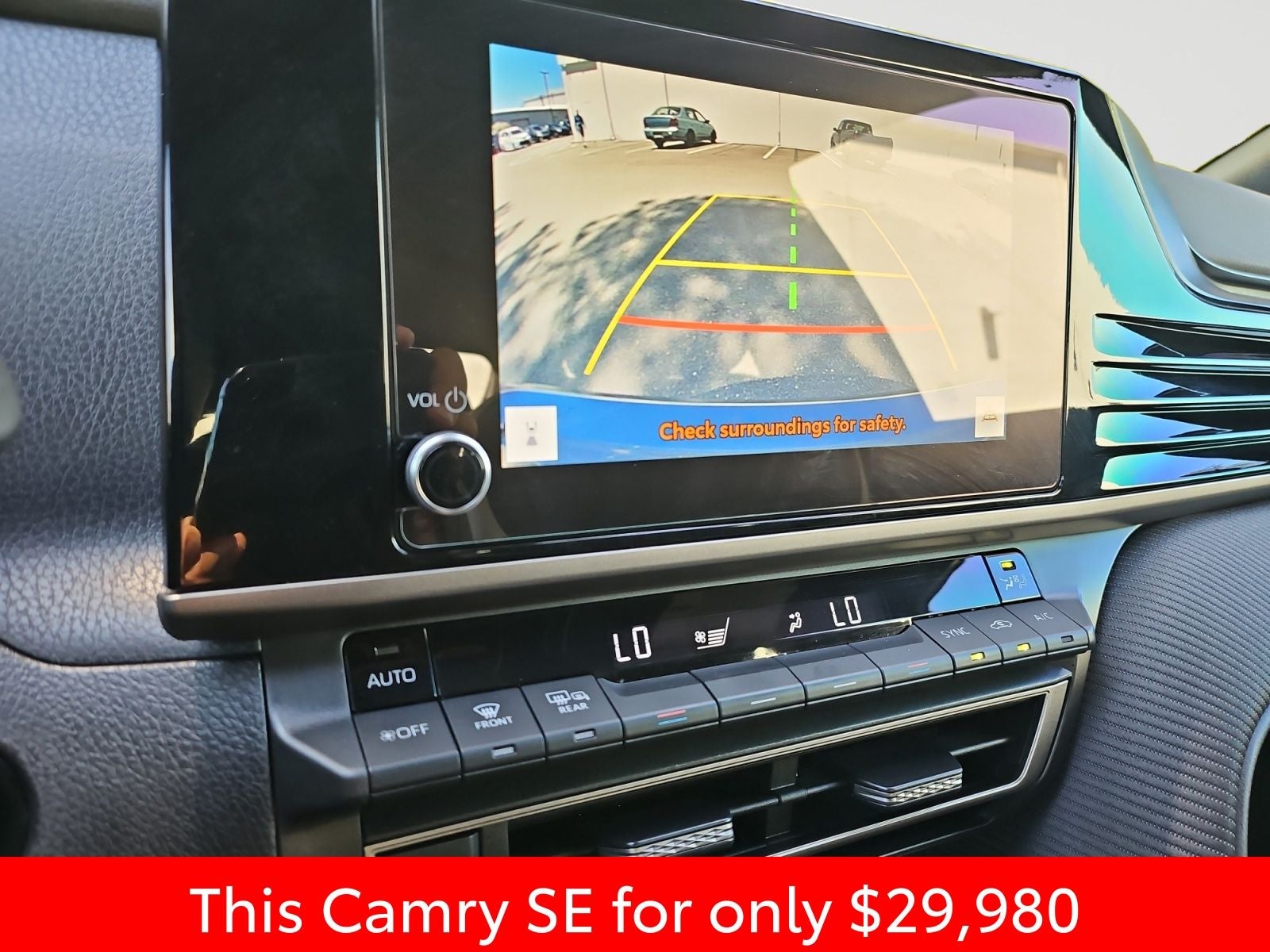 2025 Toyota Camry SE