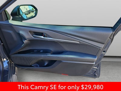 2025 Toyota Camry SE