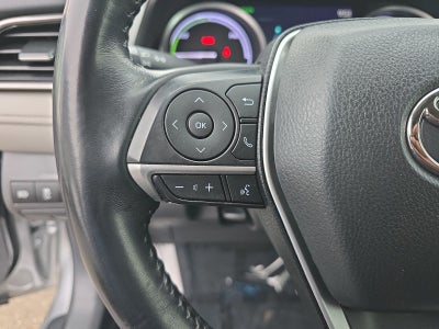 2022 Toyota Camry Hybrid XLE
