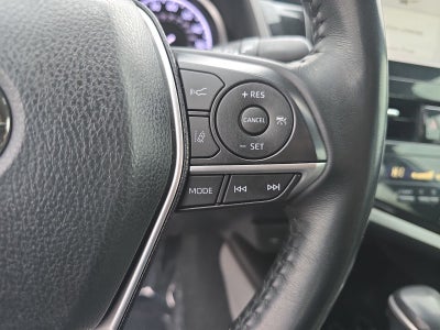 2022 Toyota Camry Hybrid XLE