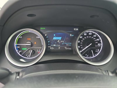 2022 Toyota Camry Hybrid XLE