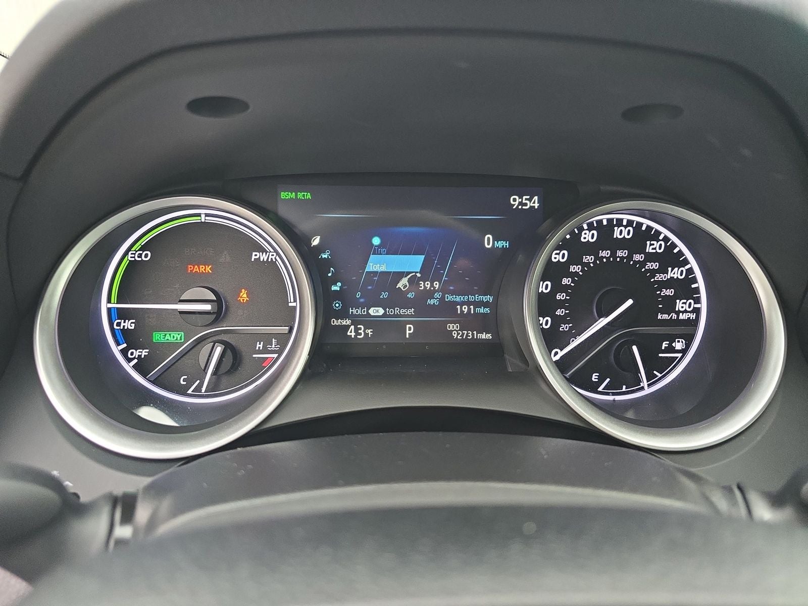 2022 Toyota Camry Hybrid XLE