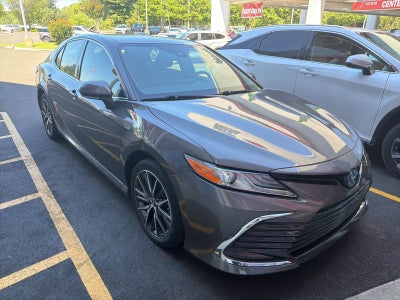 2023 Toyota Camry Hybrid XLE
