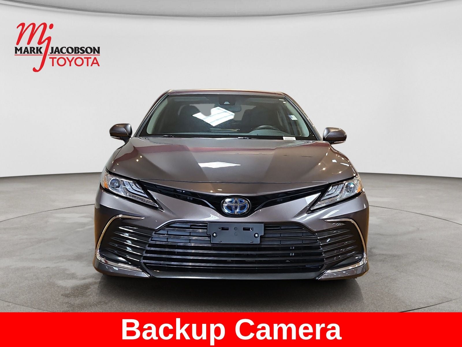 2023 Toyota Camry Hybrid XLE
