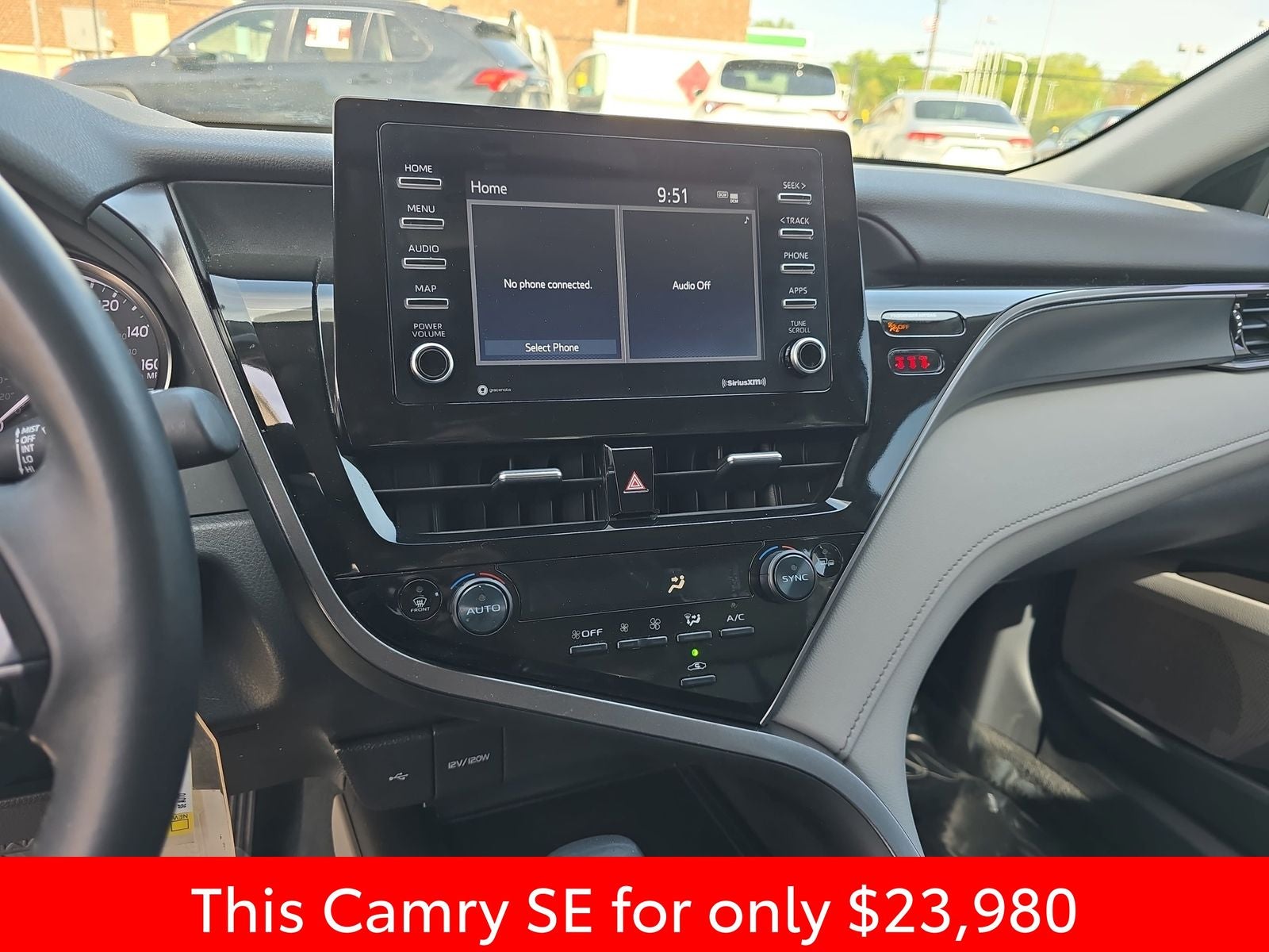 2024 Toyota Camry SE