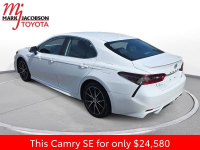 2023 Toyota Camry SE