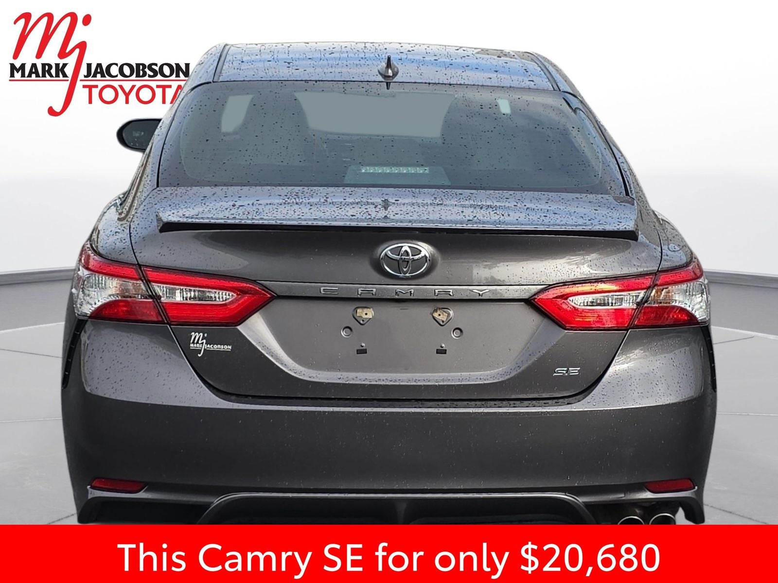 2020 Toyota Camry SE