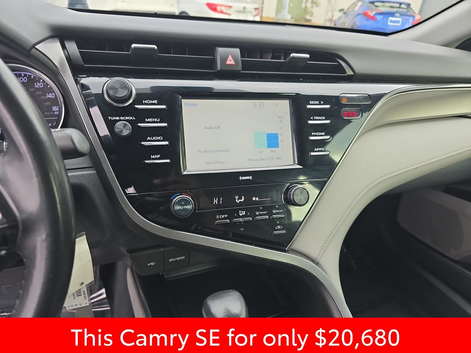 2020 Toyota Camry SE