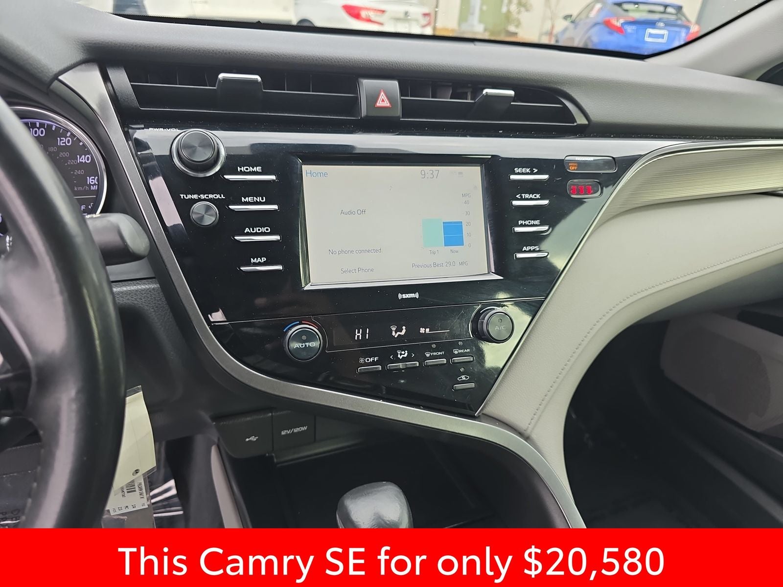 2020 Toyota Camry SE