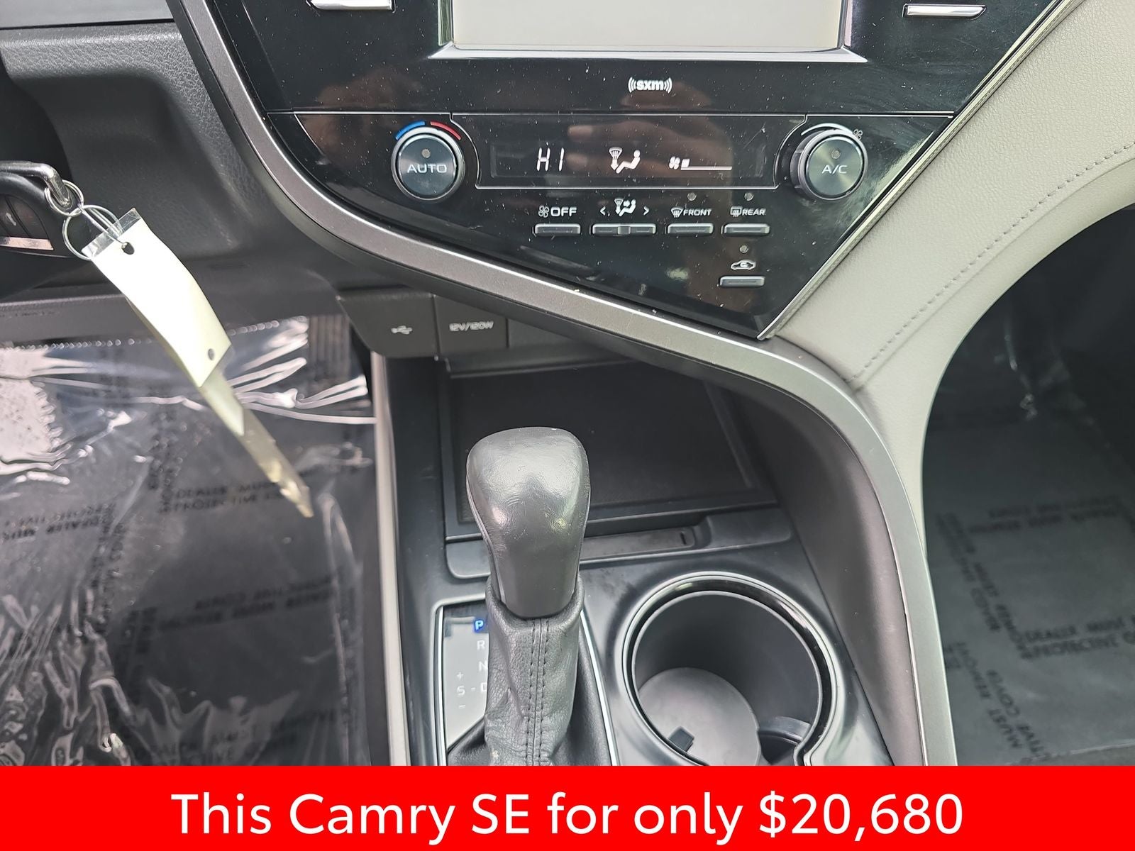 2020 Toyota Camry SE