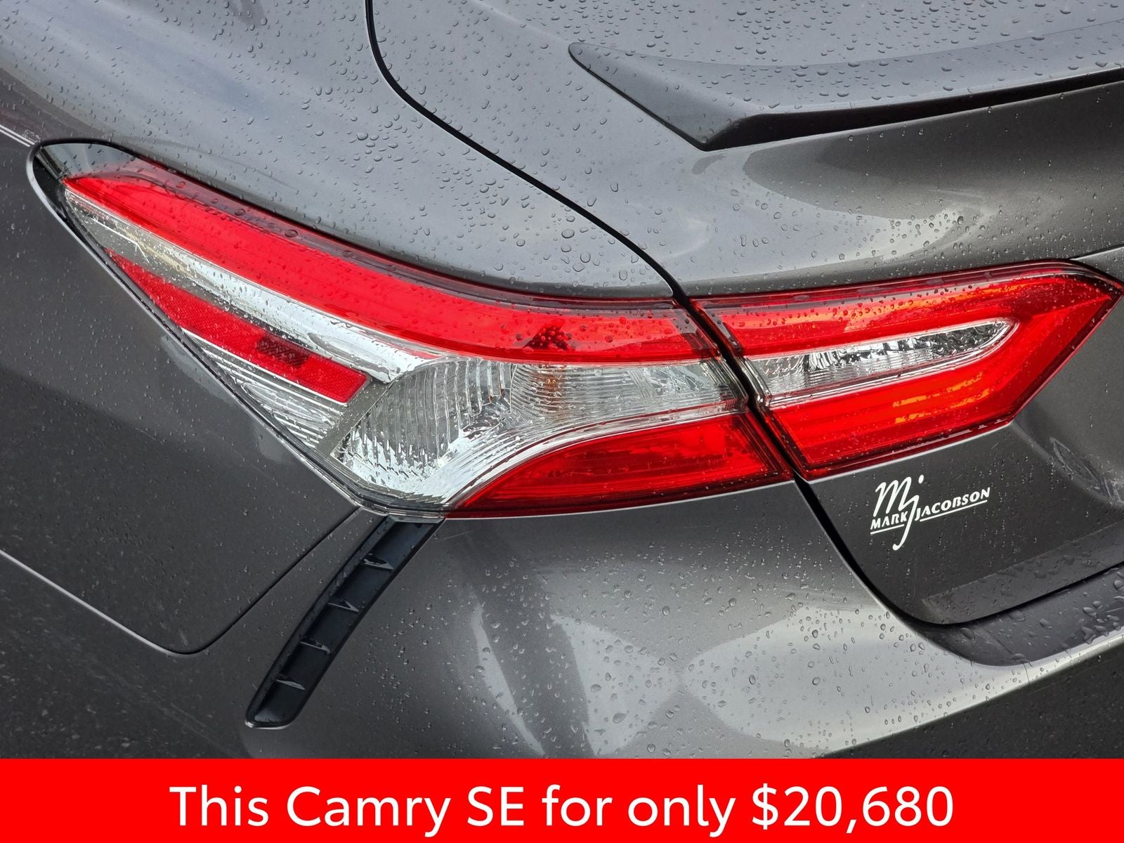 2020 Toyota Camry SE