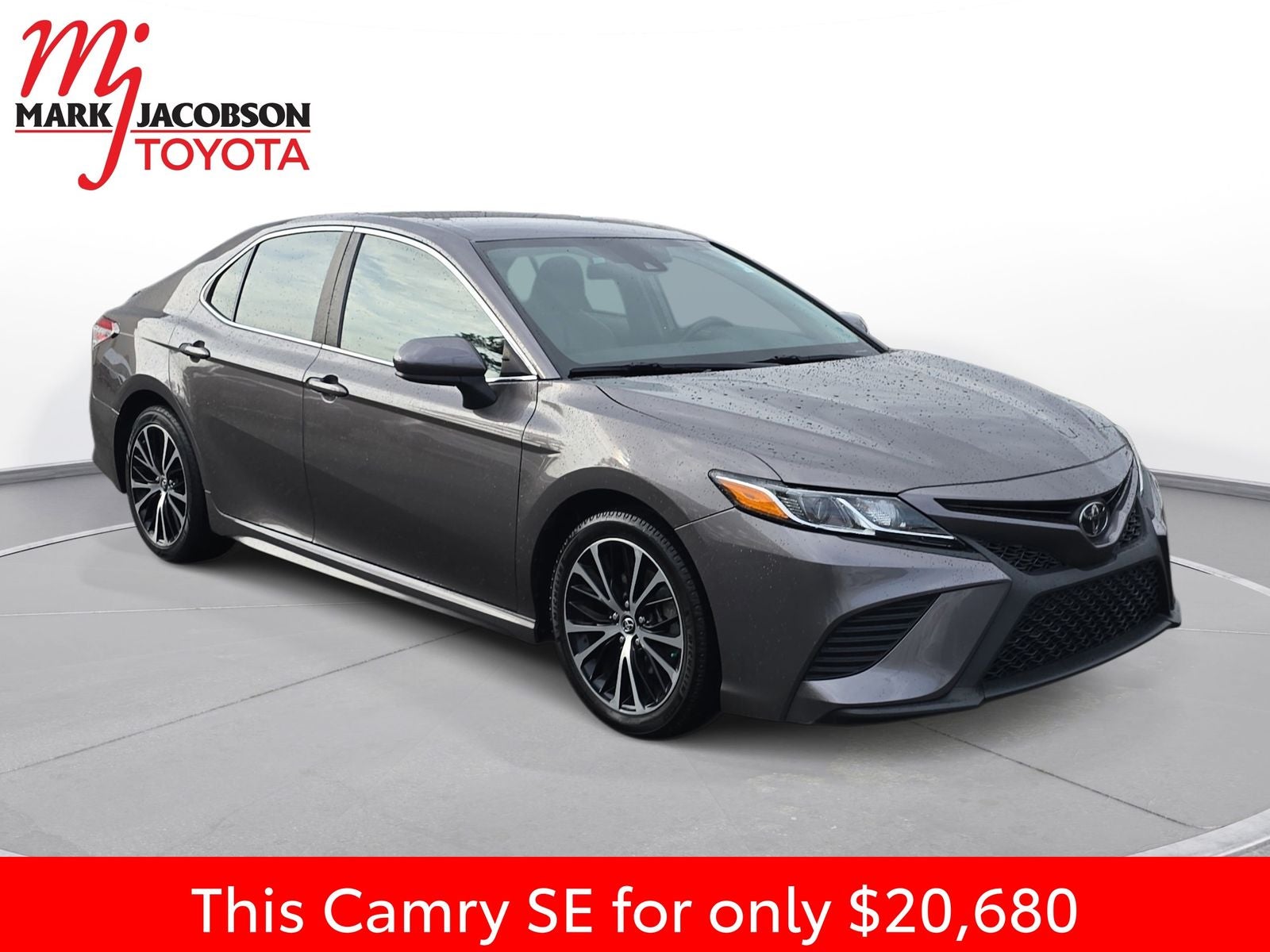 2020 Toyota Camry SE