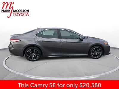 2020 Toyota Camry SE