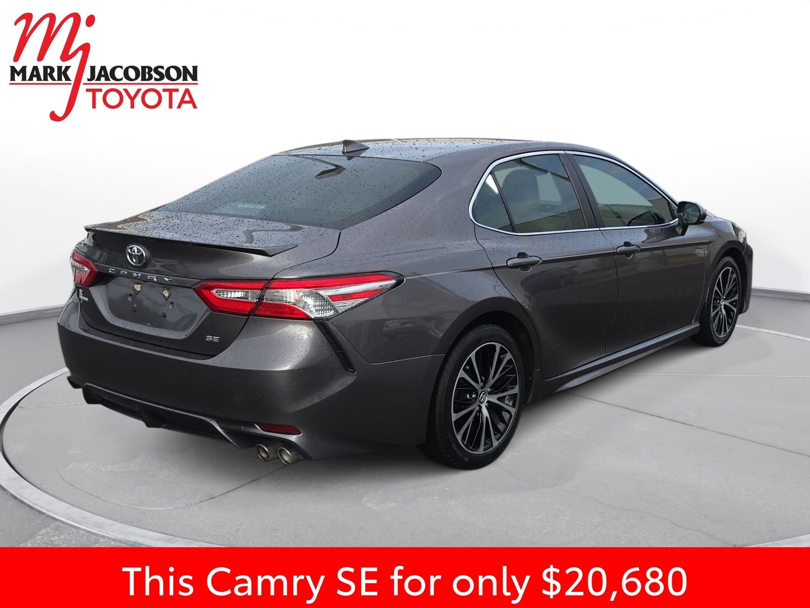 2020 Toyota Camry SE