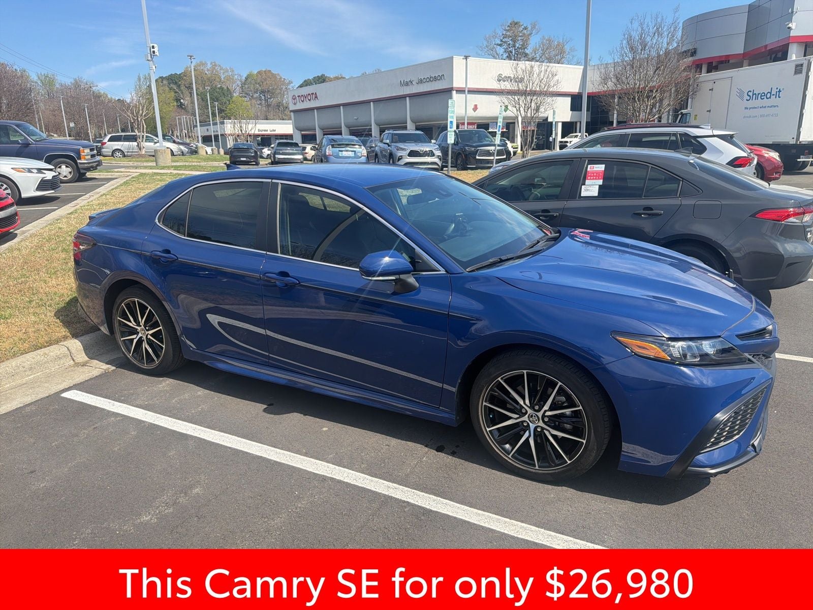 2023 Toyota Camry SE