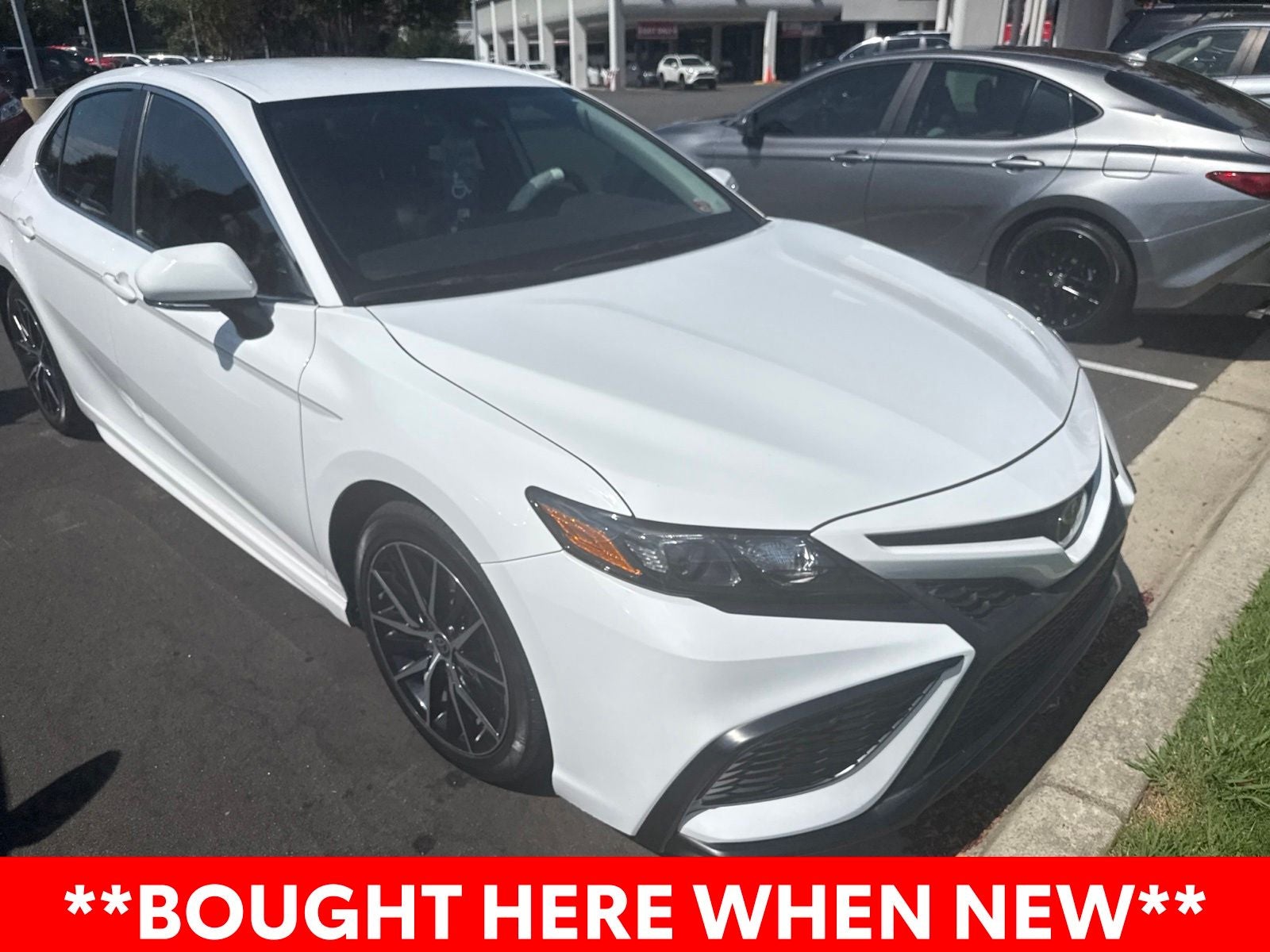 2023 Toyota Camry SE