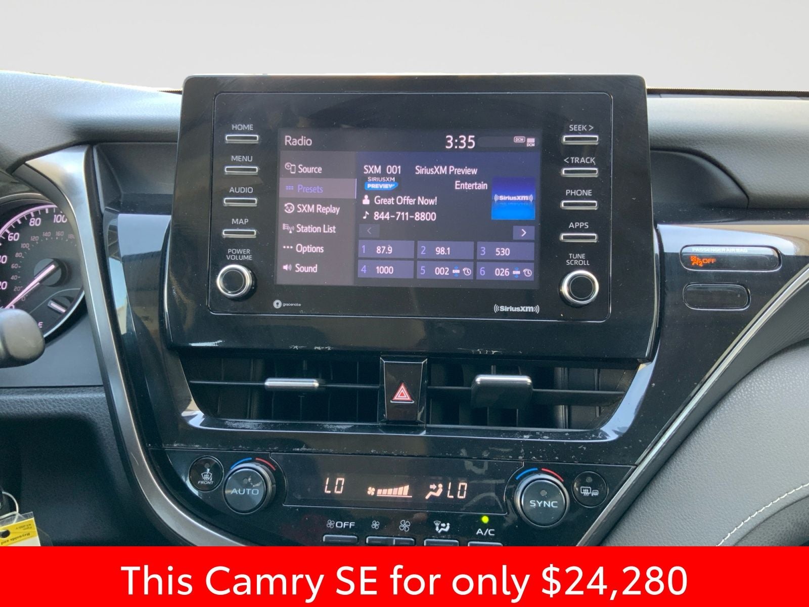2024 Toyota Camry SE