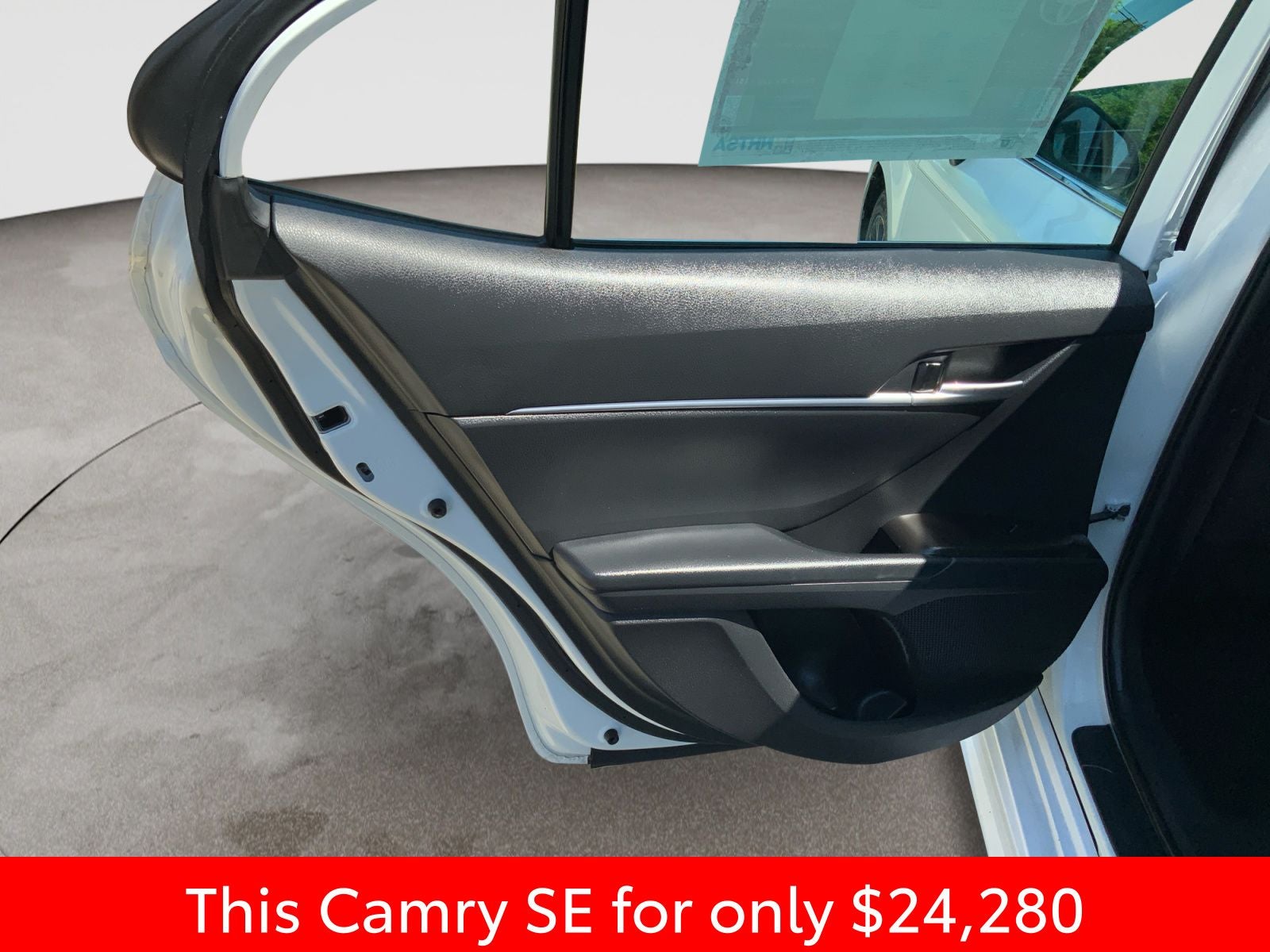 2024 Toyota Camry SE