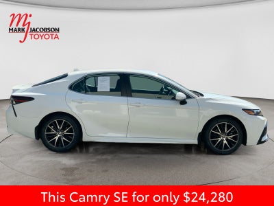 2024 Toyota Camry SE