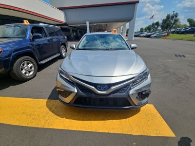 2023 Toyota Camry Hybrid SE