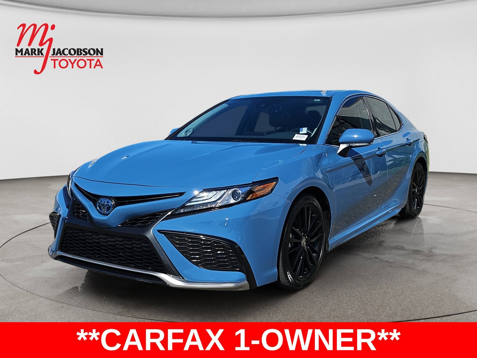 2023 Toyota Camry Hybrid XSE