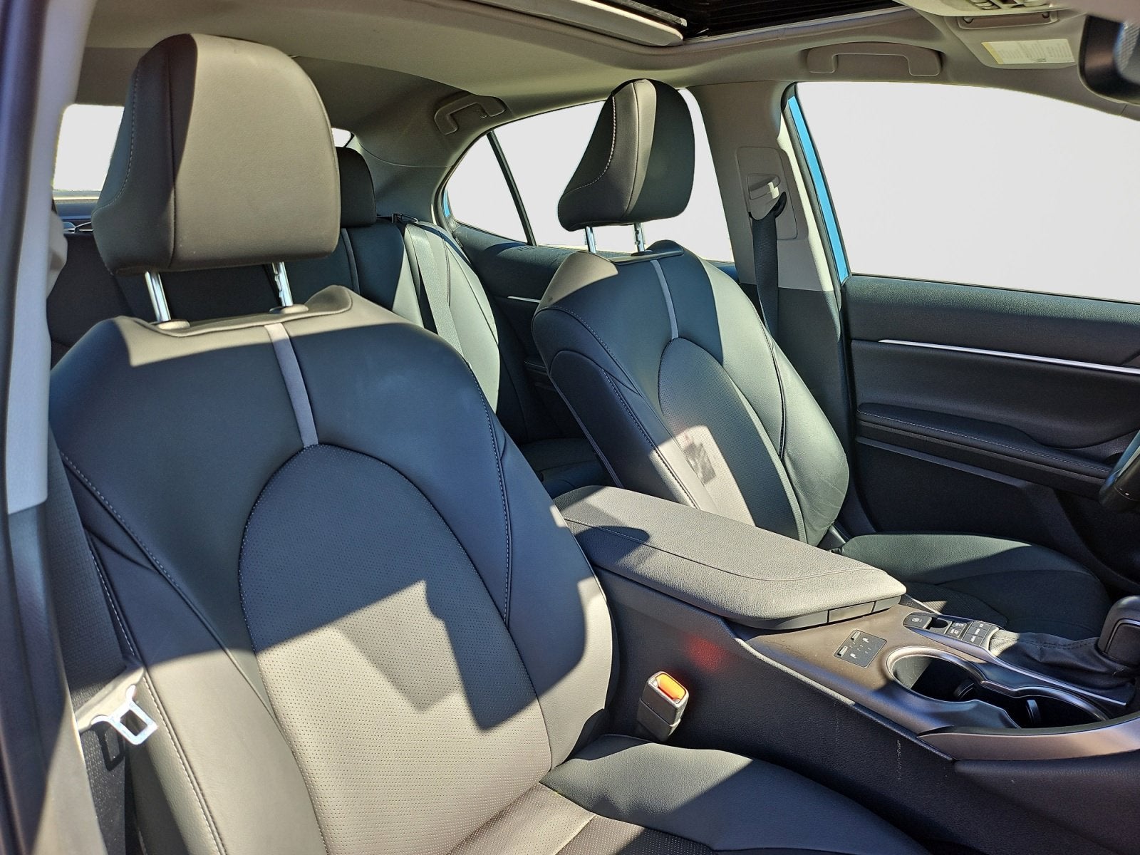 2023 Toyota Camry Hybrid XSE