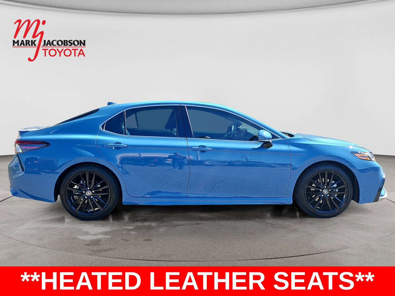2023 Toyota Camry Hybrid XSE