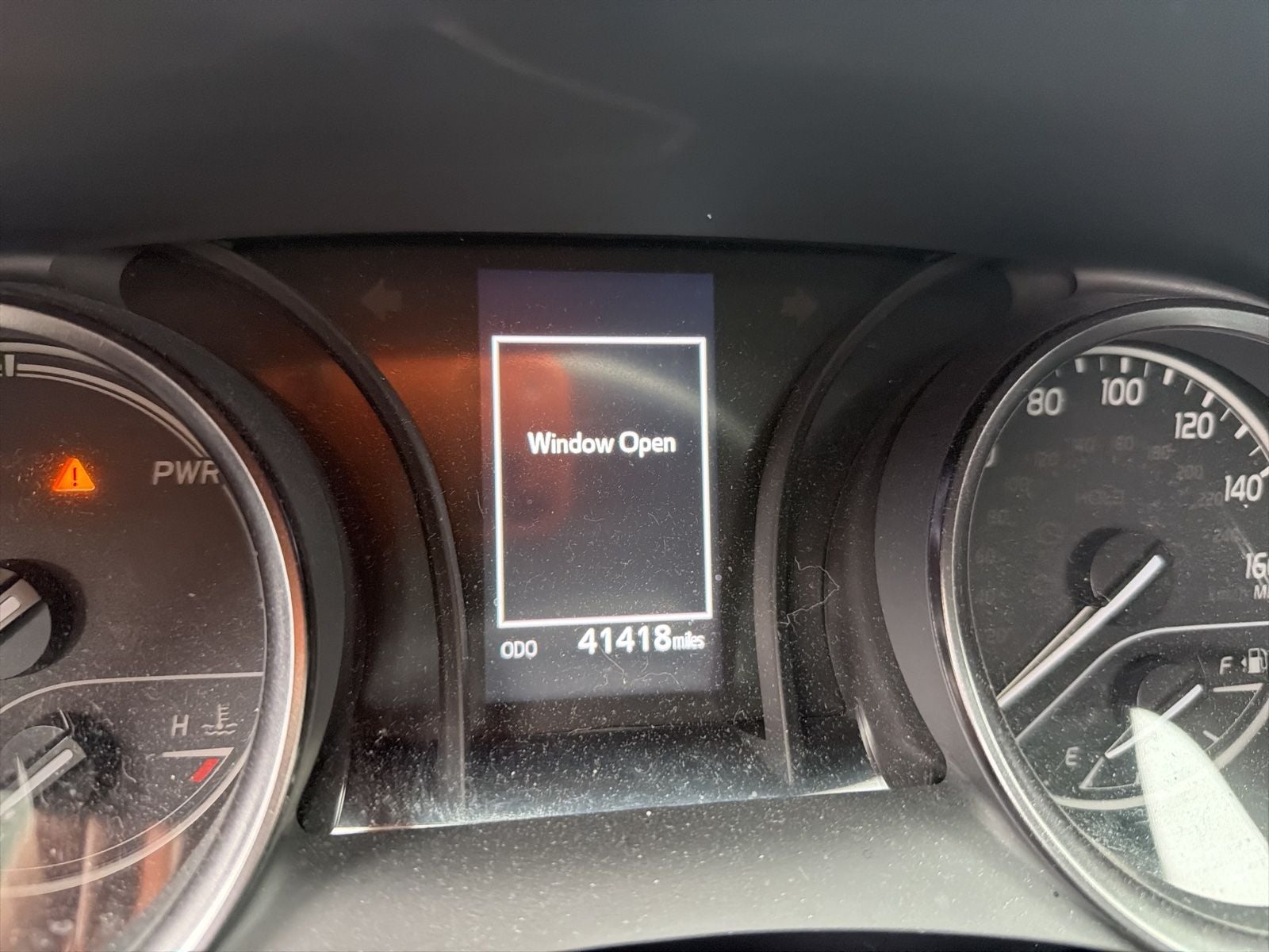 2024 Toyota Camry SE Hybrid's photo