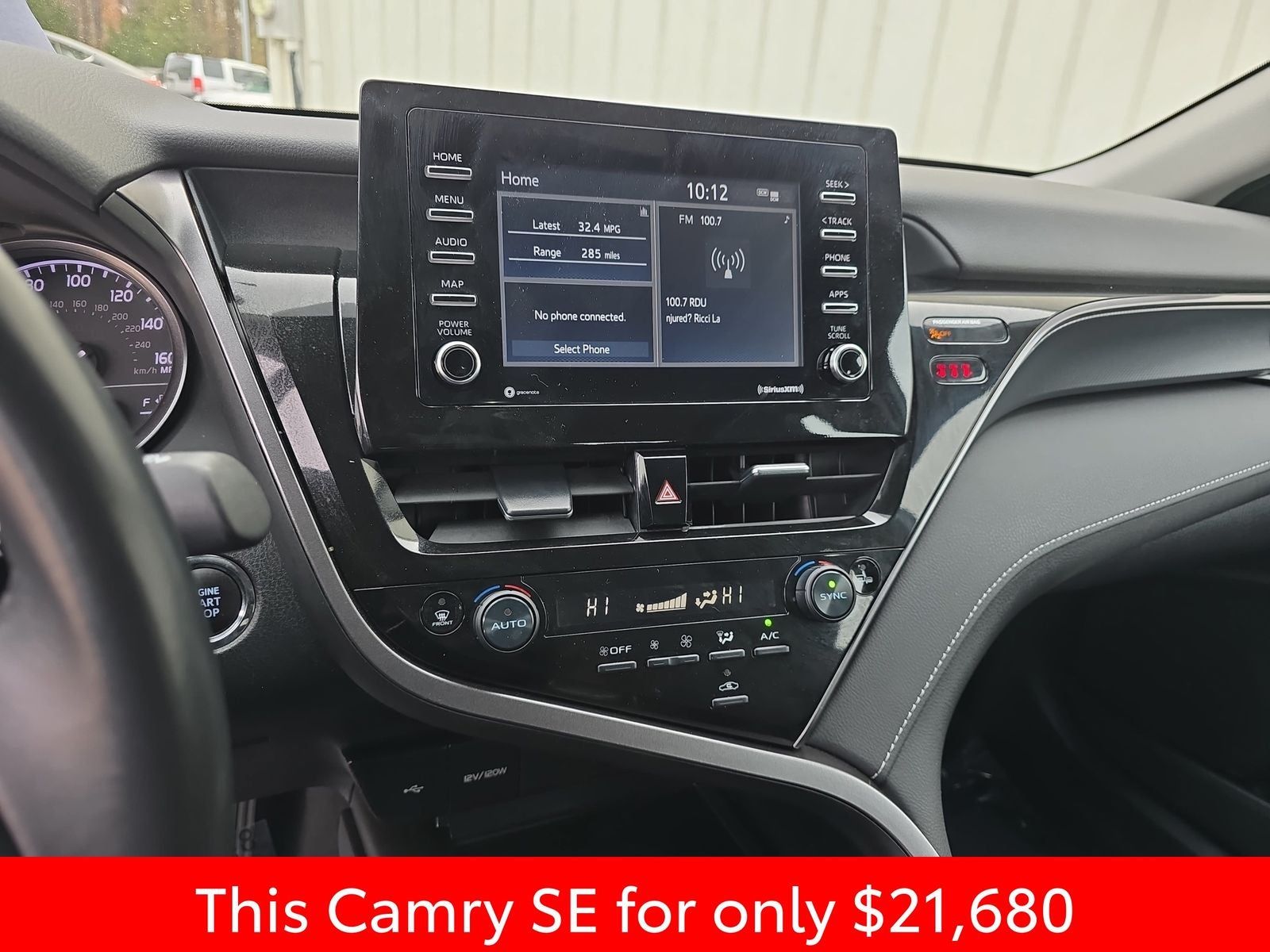 2024 Toyota Camry SE