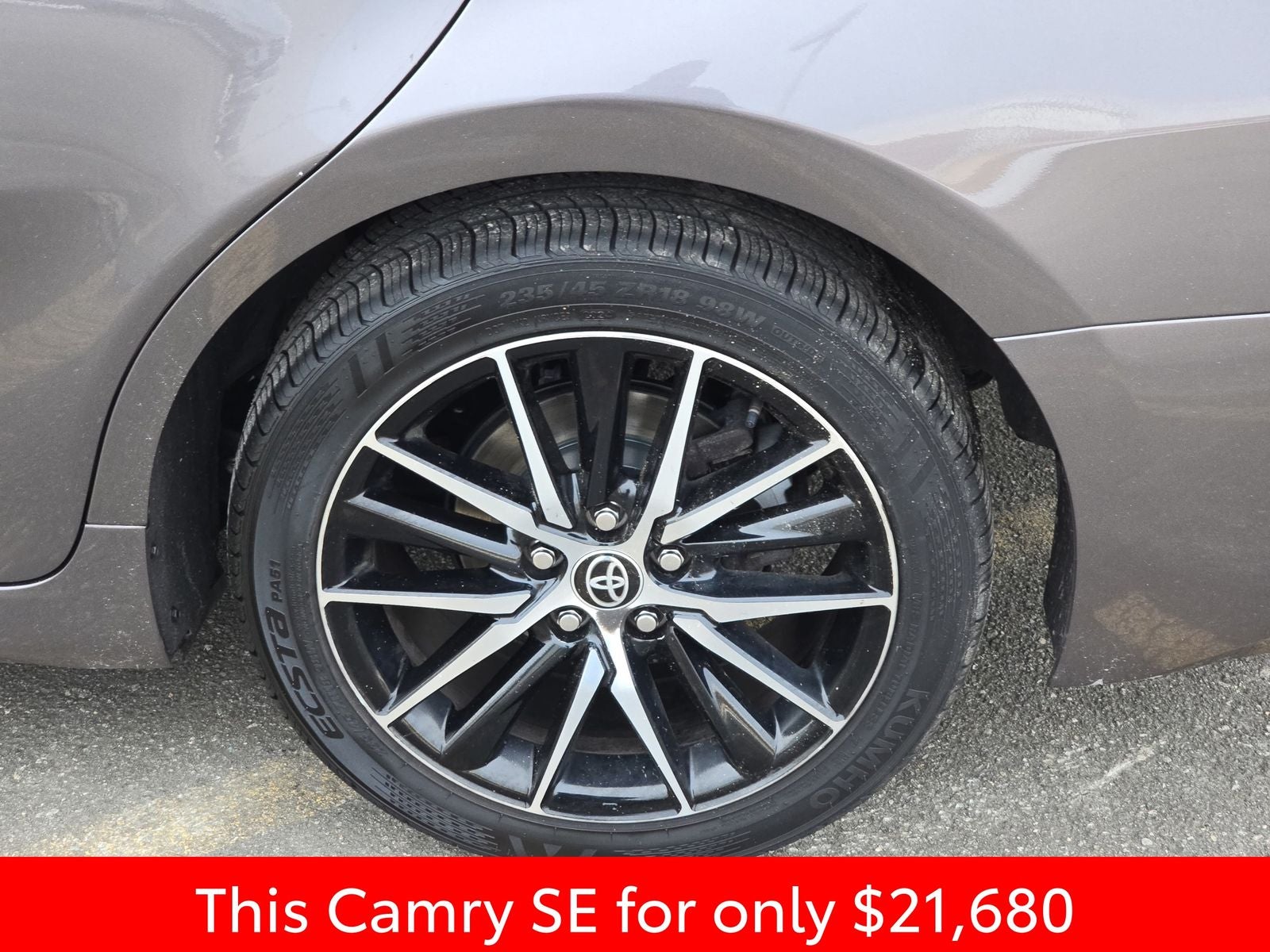 2024 Toyota Camry SE