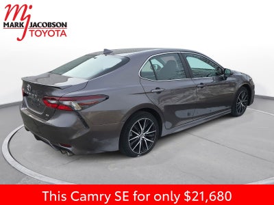 2024 Toyota Camry SE