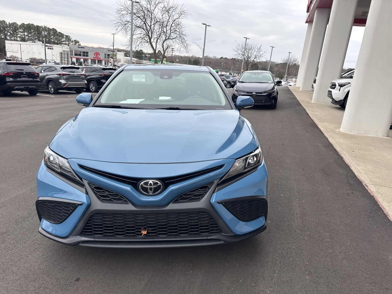 2023 Toyota Camry SE