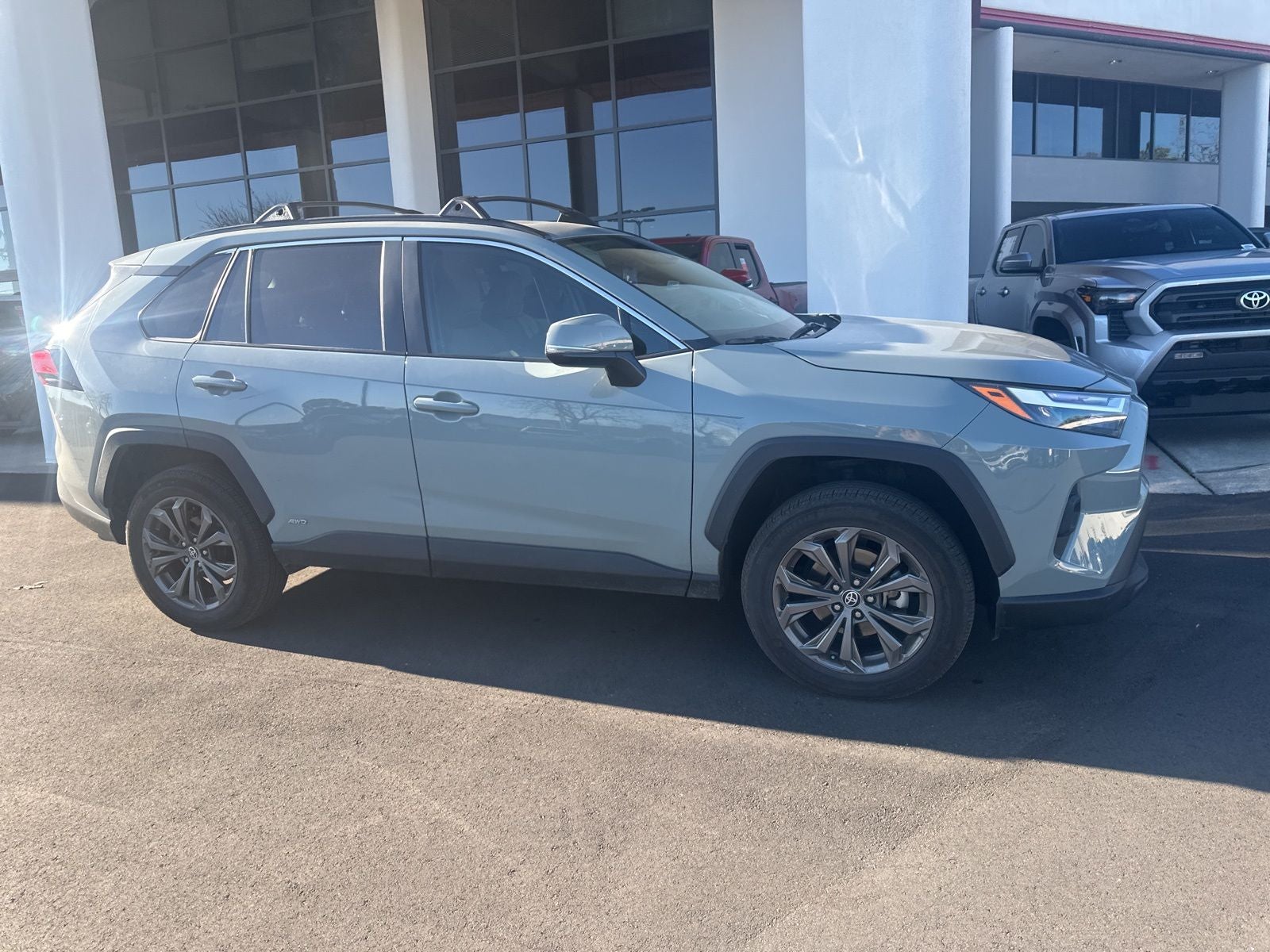 2023 Toyota RAV4 Hybrid XLE Premium