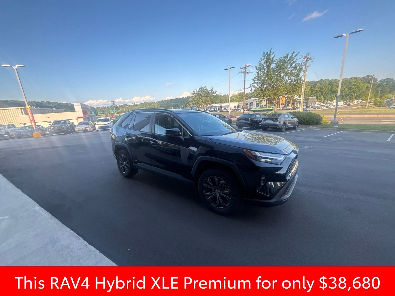 2023 Toyota RAV4 Hybrid XLE Premium