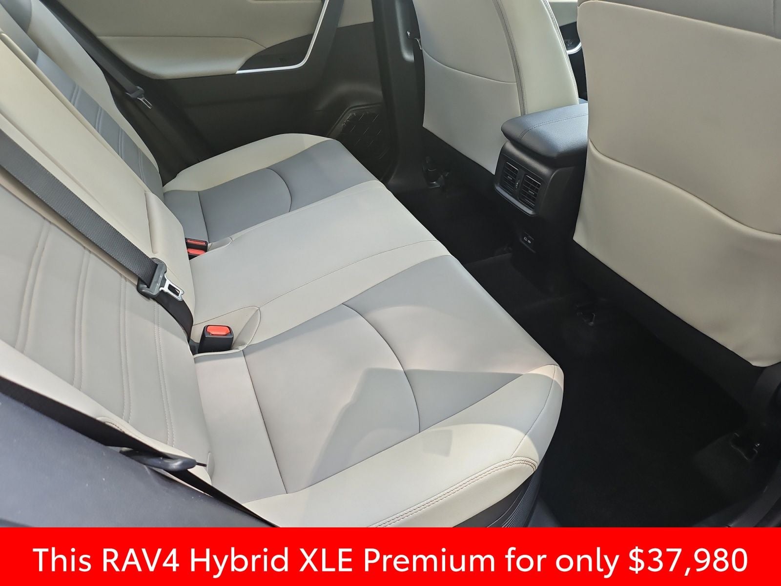 2023 Toyota RAV4 Hybrid XLE Premium